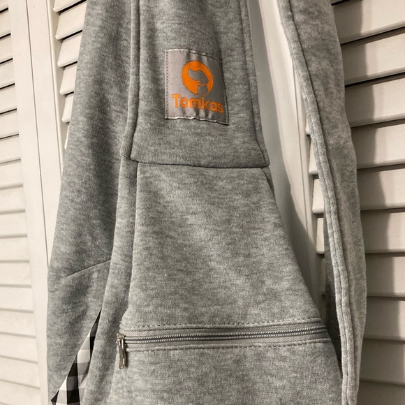 Tomkas Grey And Checkered Dog Sling Carrier - Picture 3 of 10